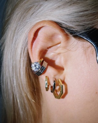 BILLION AVENUE SOLITAIRE CLASSIC EARCUFF GOLD