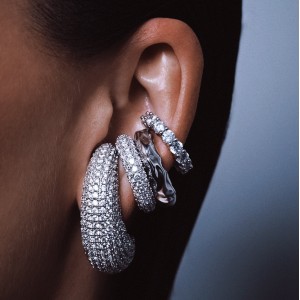 BILLION AVENUE BULB DIAMOND EARSTUD SILVER BILLION AVENUE BULB DIAMOND EARSTUD SILVER