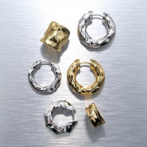BILLION AVENUE CHUNKY KOS MOLTEN EARRING GOLD BILLION AVENUE CHUNKY KOS MOLTEN EARRING GOLD