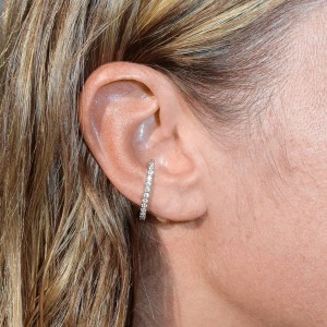BILLION AVENUE DIAMOND HUG EARSTUD SILVER
