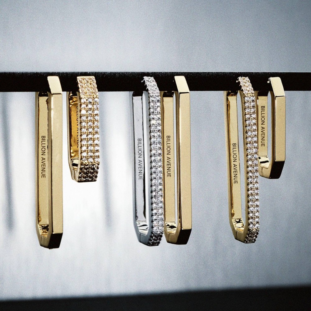 BILLION AVENUE OCTA LONG DIAMOND EARRING GOLD