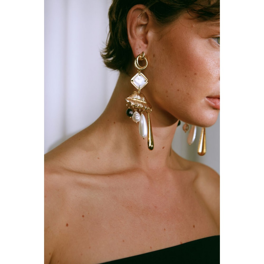 DESPERATE DESIGN SONIA Earrings Gold Bronze White Black Pearls