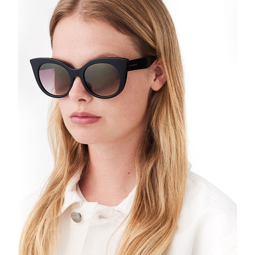 Messyweekend Thelma Transparent Grey S1 44