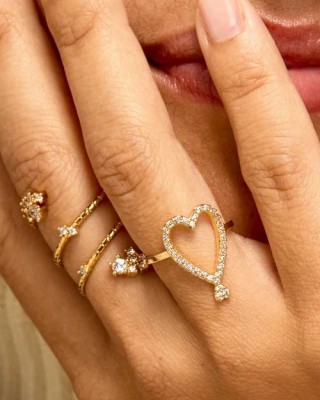 MYA BAY FLOWER HOOPS RING GOLD BA-384