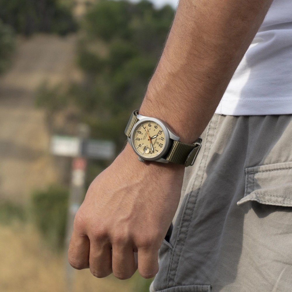 FESTINA Field Swiss Made Ρολόι Ανδρικό Πράσινο Υφασμάτινο λουράκι F20082/1 FESTINA Field Swiss Made Ρολόι Ανδρικό Πράσινο Υφασμάτινο λουράκι F20082/1