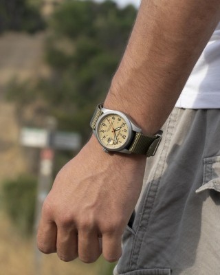 FESTINA Field Swiss Made Ρολόι Ανδρικό Πράσινο Υφασμάτινο λουράκι F20082/1 