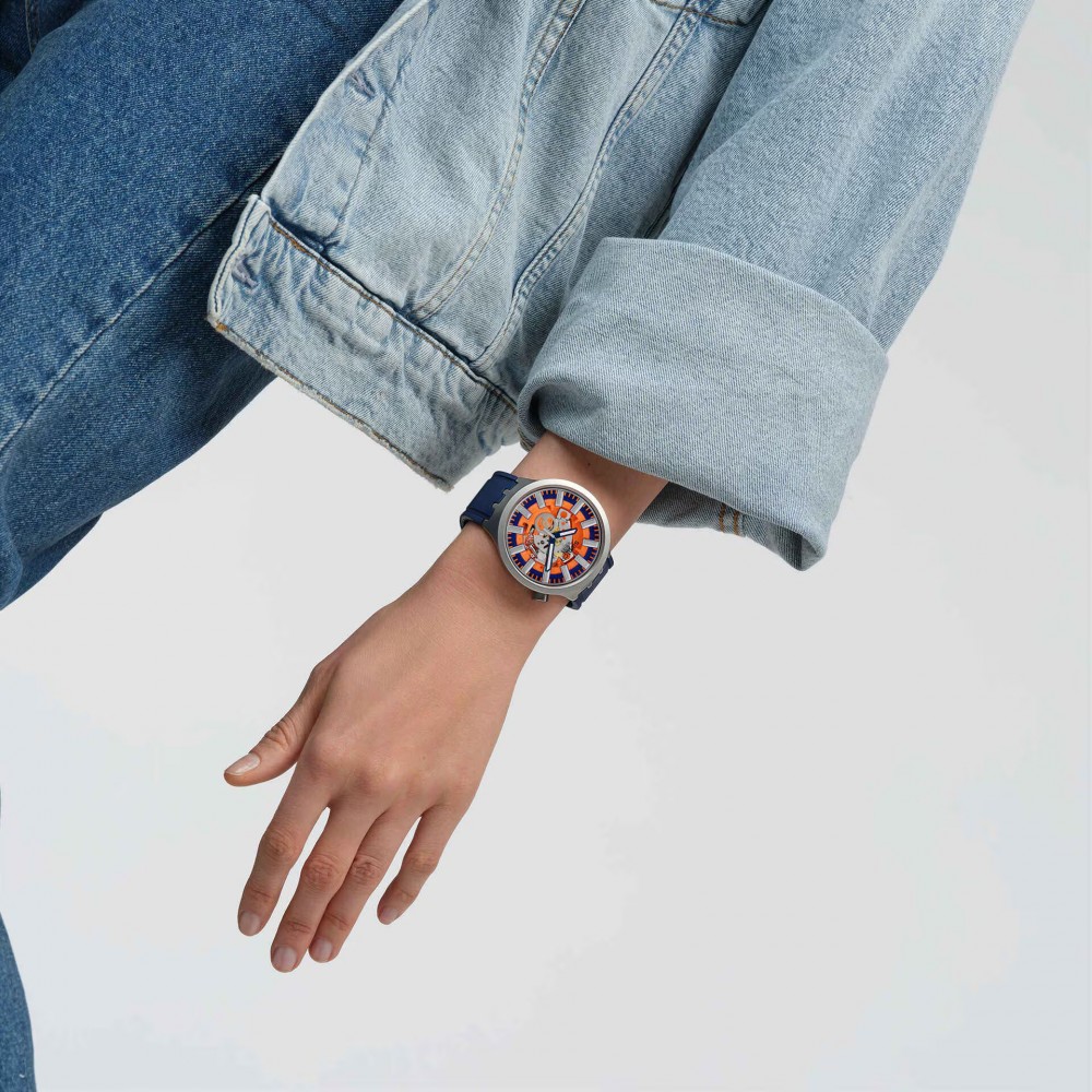 SWATCH ORANGE IN THE WORKS Unisex Μπλε Λουράκι Σιλικόνης SB07S114