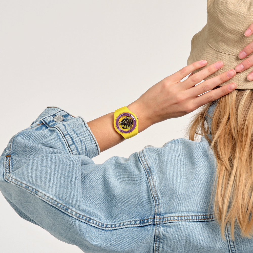 SWATCH PURPLE RINGS YELLOW ΡΟΛΟΙ Unisex Κίτρινο Λουράκι Σιλικόνης SO29J100